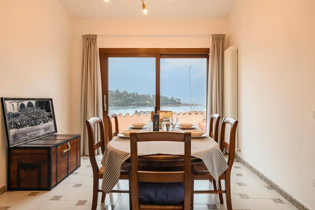 Amazing View - Exclusive Apartment Portu Frailis Àrbatax Buitenkant foto